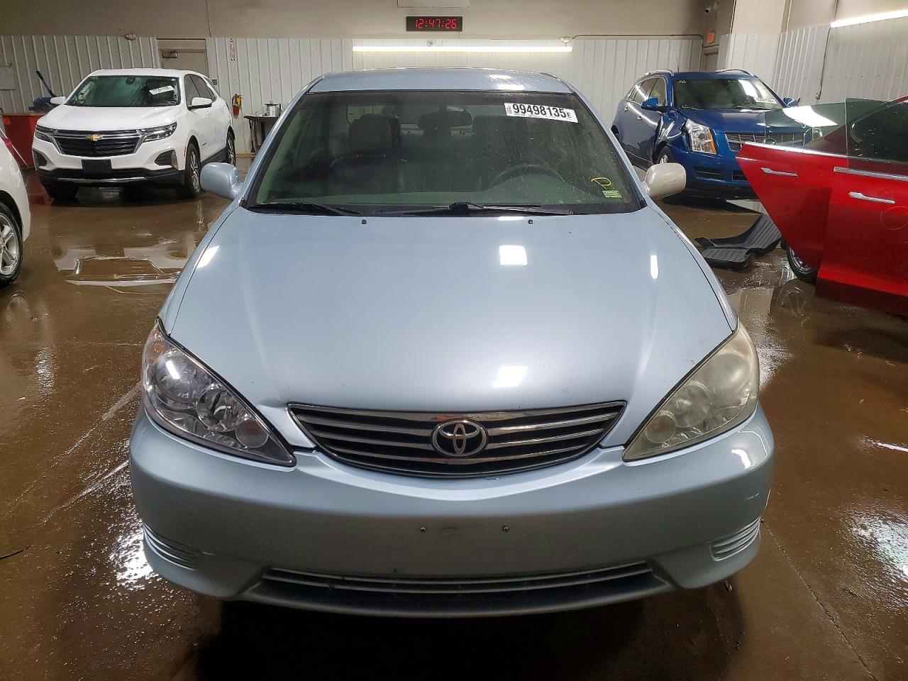 2005 TOYOTA CAMRY LE photo 5