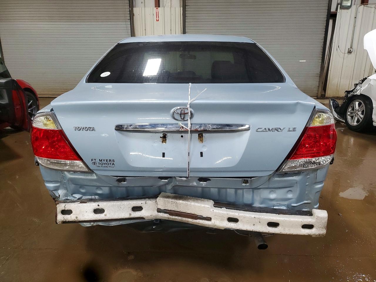 2005 TOYOTA CAMRY LE photo 6