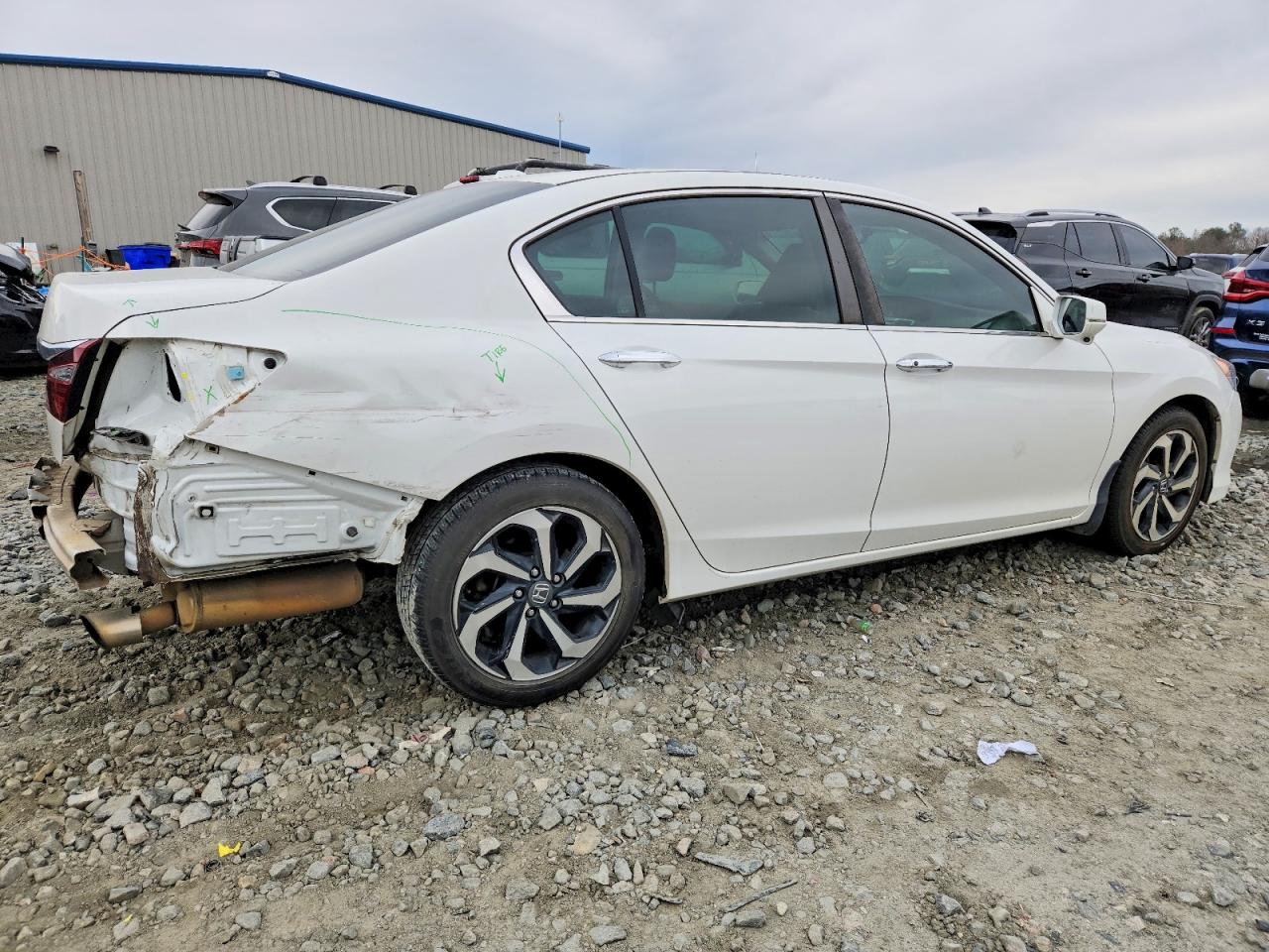 2016 HONDA ACCORD EX photo 3