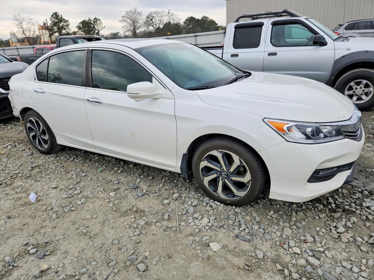 2016 HONDA ACCORD EX photo 4