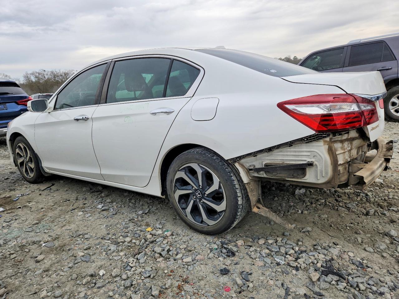 2016 HONDA ACCORD EX photo 2