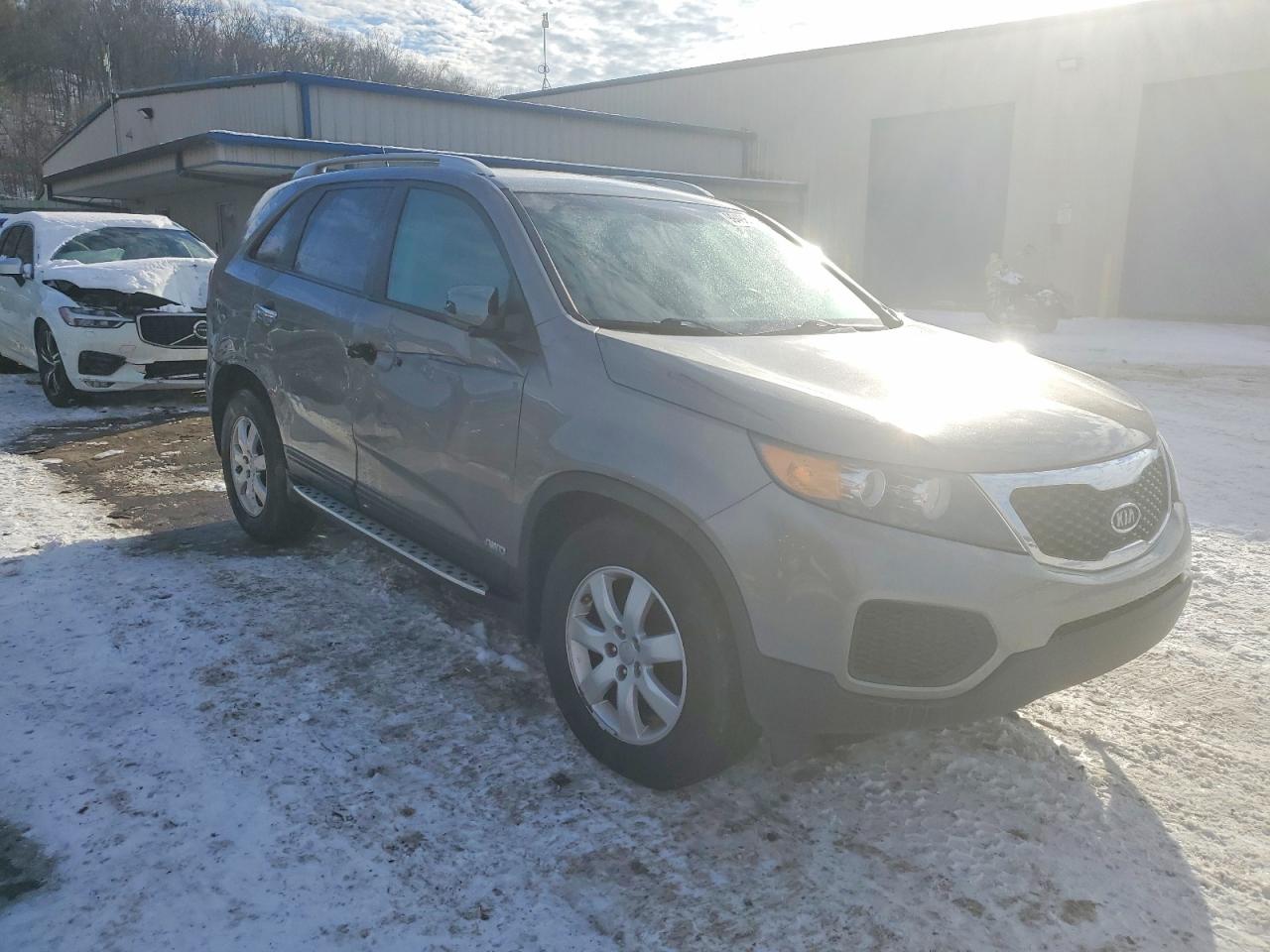2013 KIA SORENTO LX photo 4
