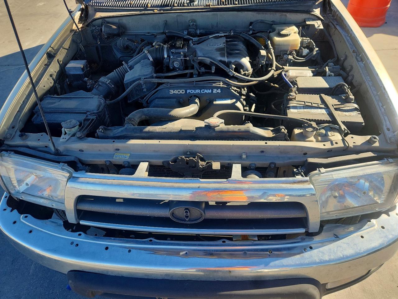 2001 TOYOTA 4RUNNER SR5 photo 21