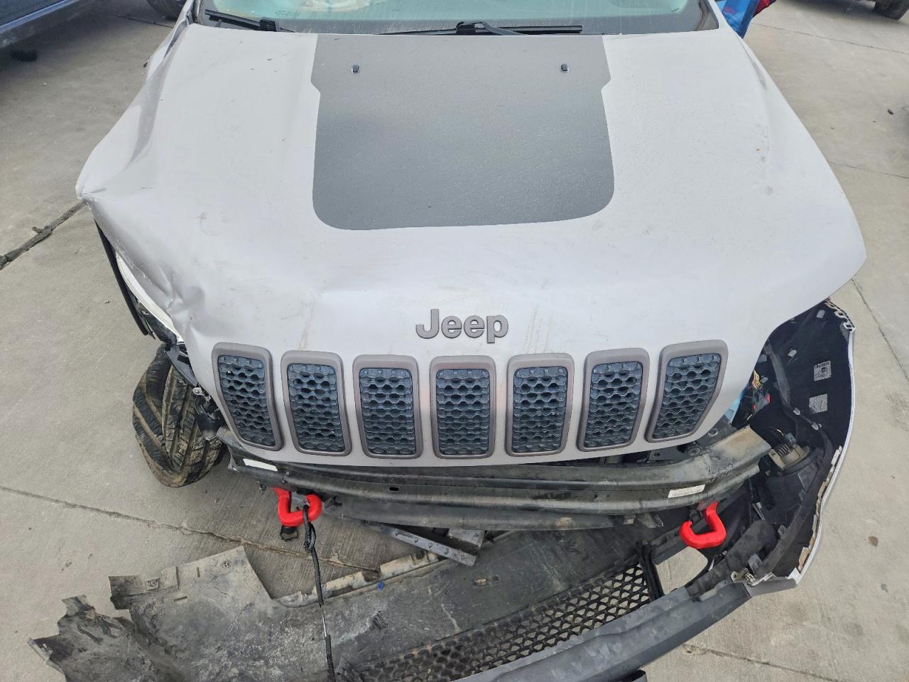 2019 JEEP CHEROKEE TRAILHAWK photo 12