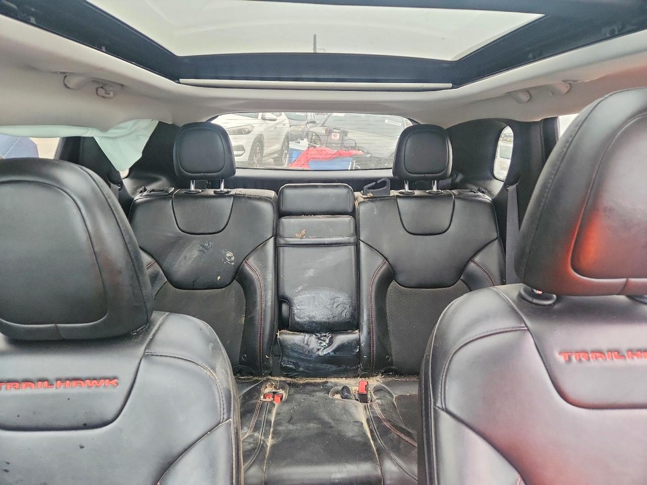 2019 JEEP CHEROKEE TRAILHAWK photo 10
