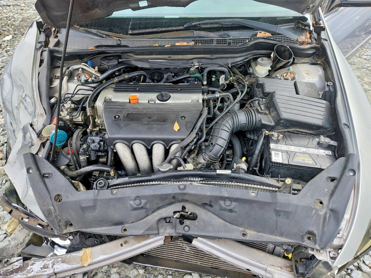 2004 HONDA ACCORD LX photo 21