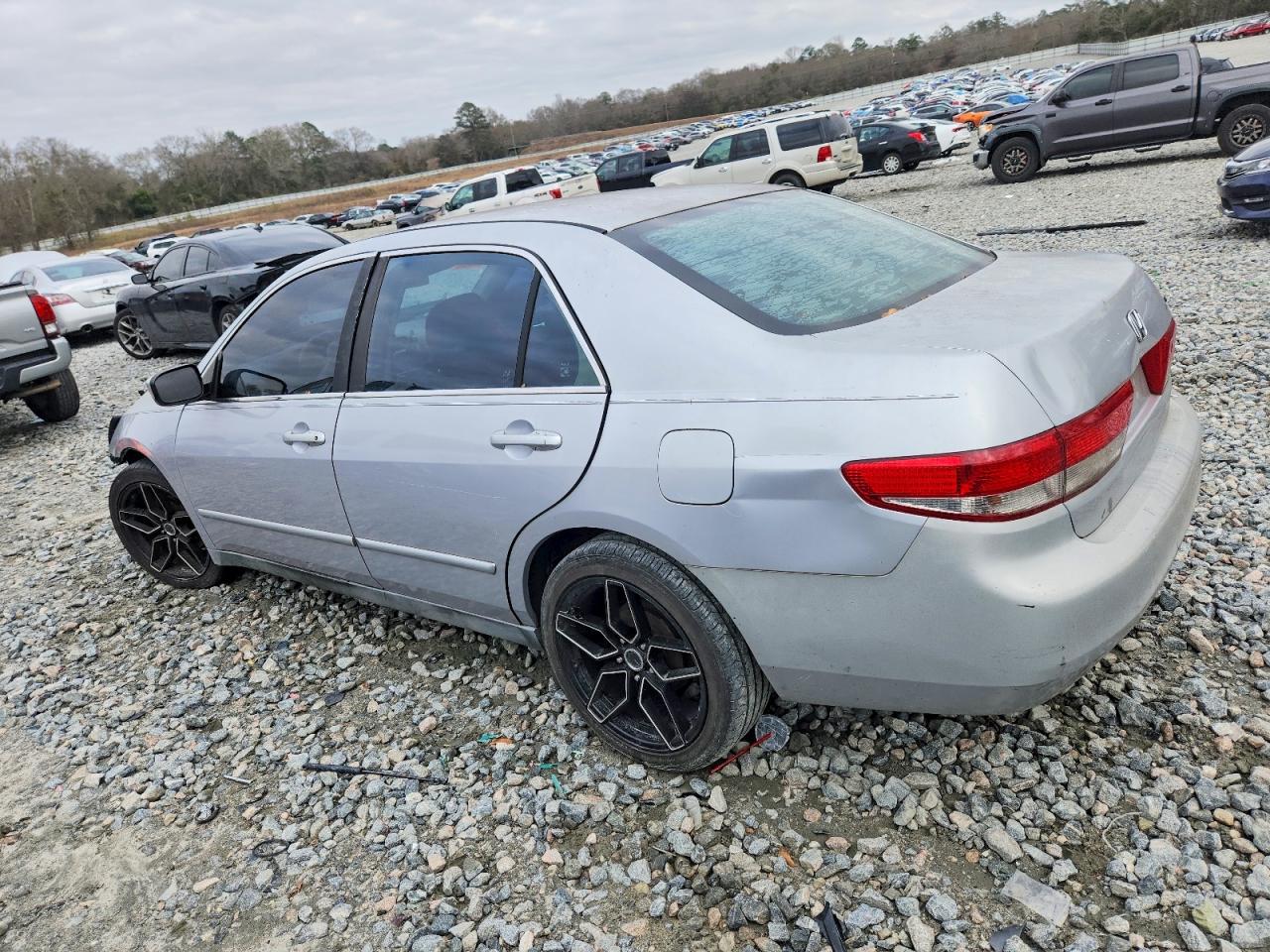 2004 HONDA ACCORD LX photo 3