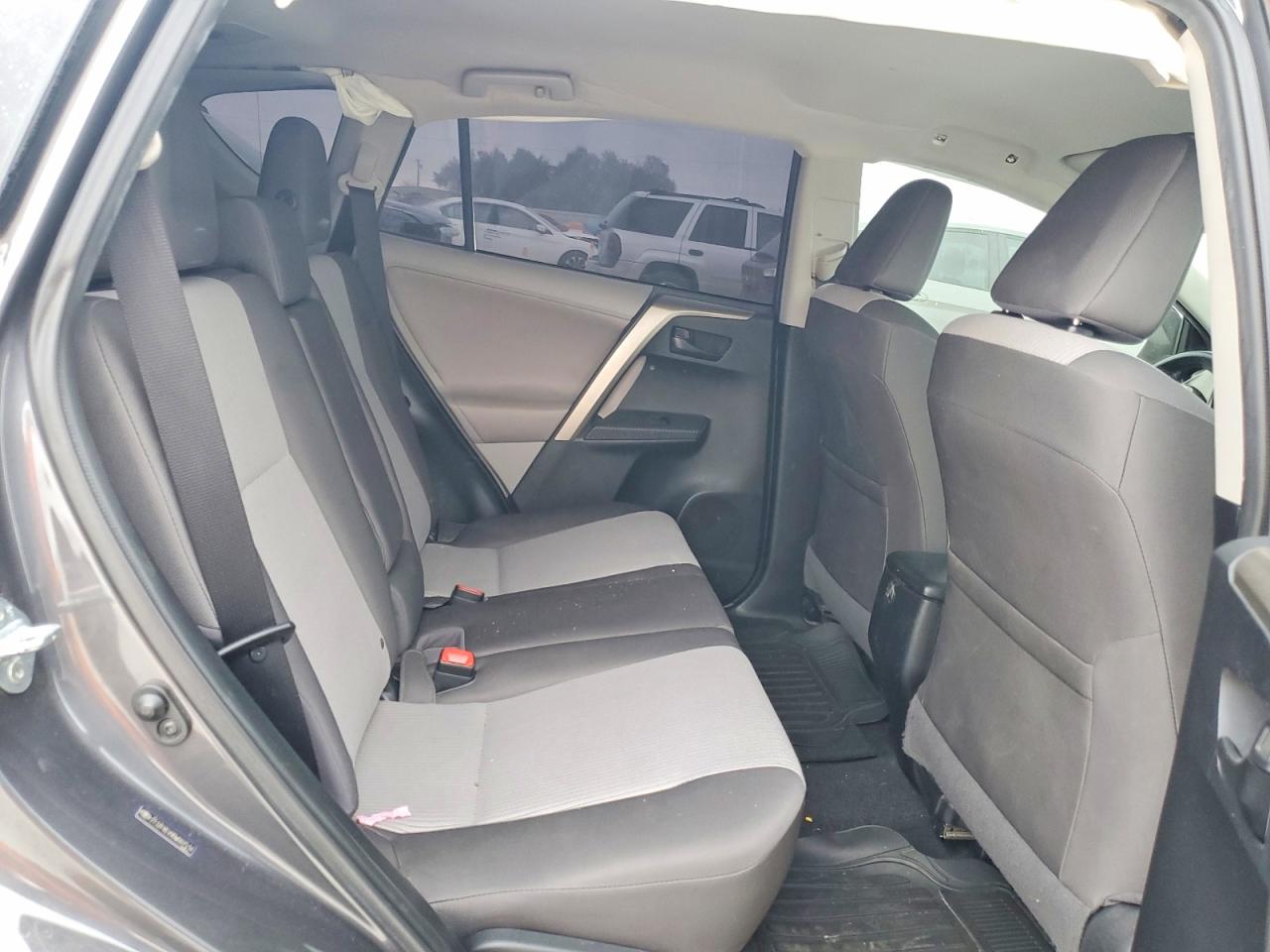 2013 TOYOTA RAV4 LE photo 11