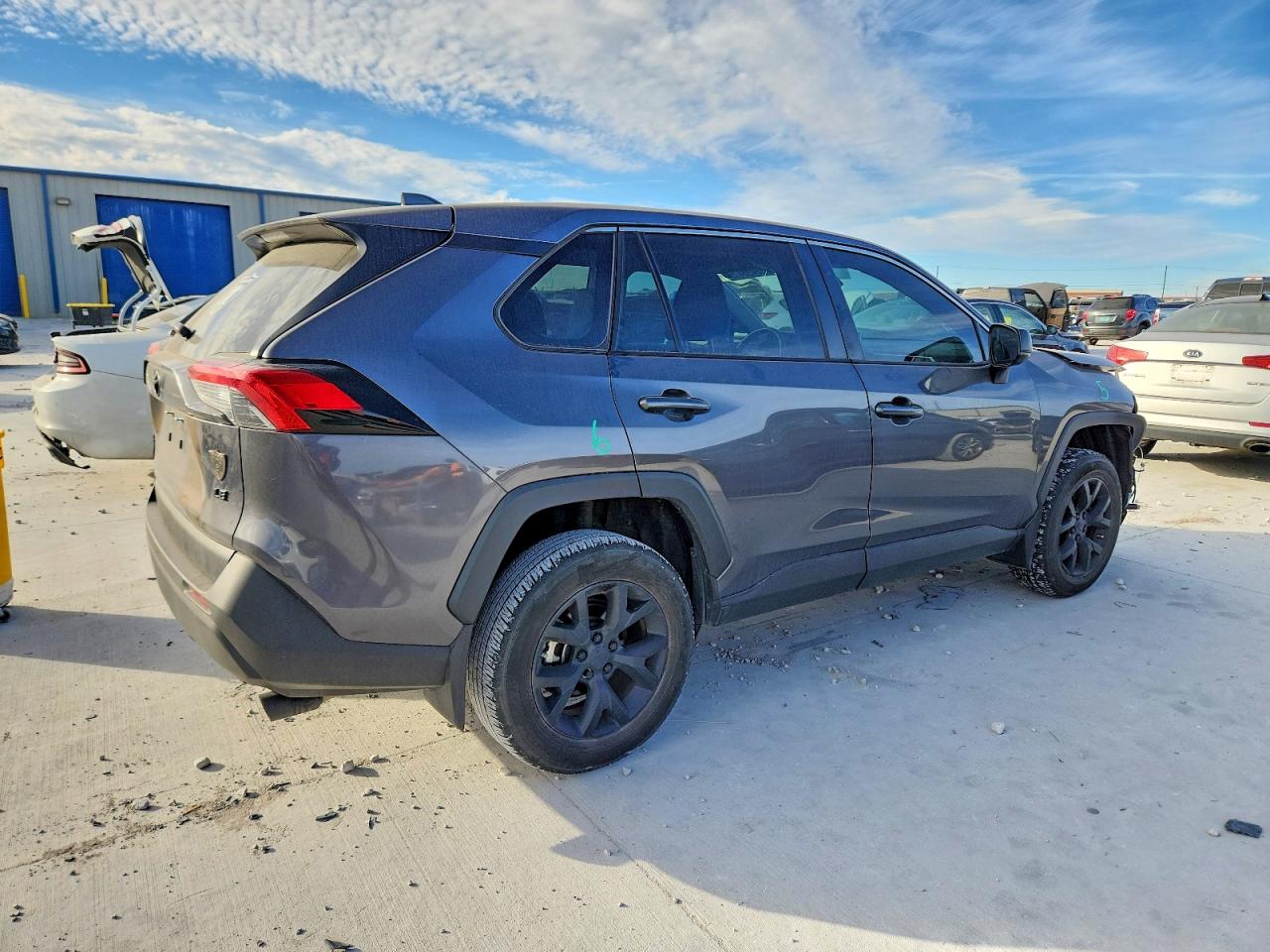 2024 TOYOTA RAV4 LE photo 3