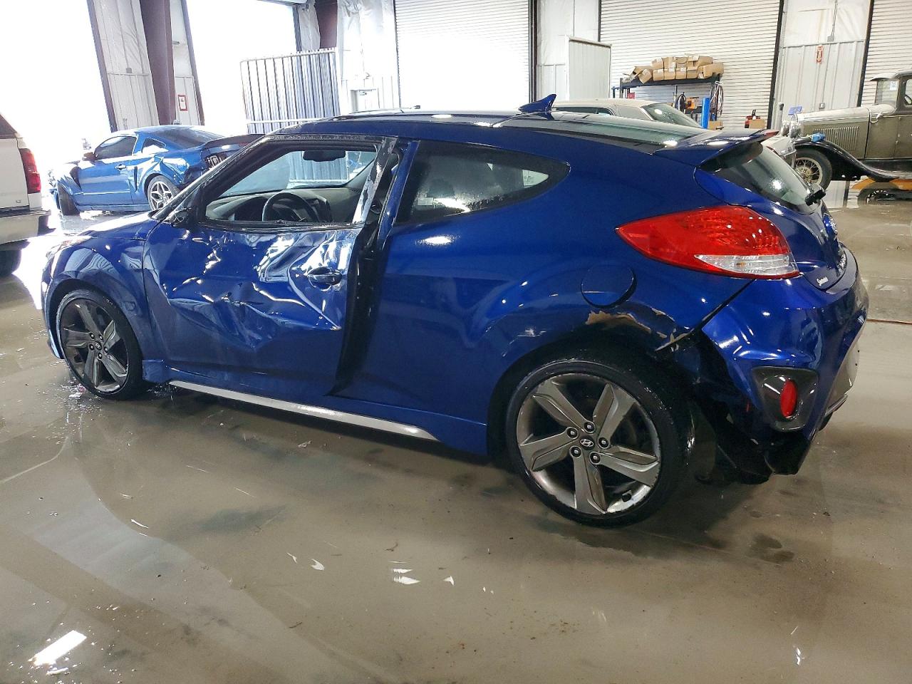 2015 HYUNDAI VELOSTER TURBO photo 2