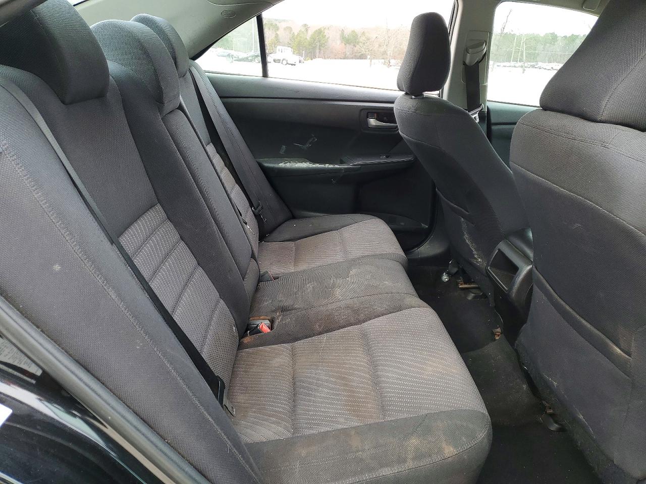 2016 TOYOTA CAMRY LE photo 19