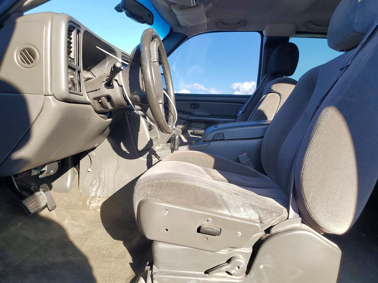 2003 GMC NEW SIERRA C1500 photo 7