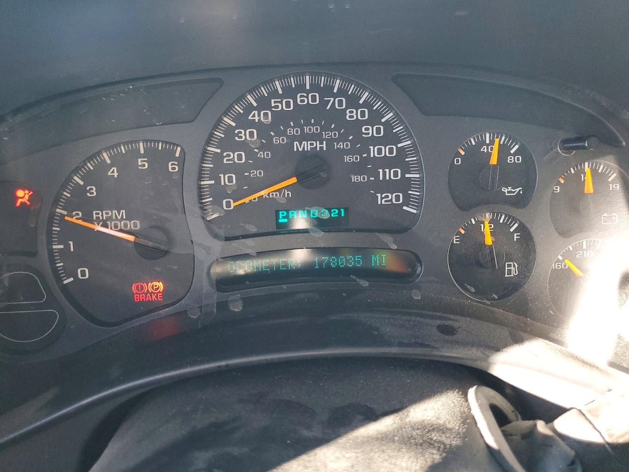 2003 GMC NEW SIERRA C1500 photo 9