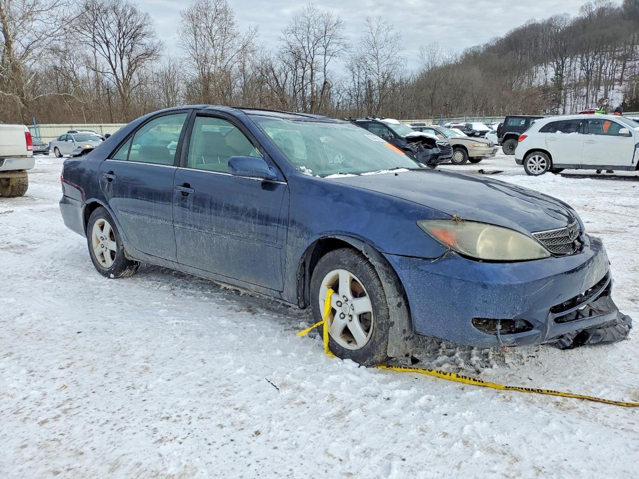 2004 TOYOTA CAMRY SE photo 4