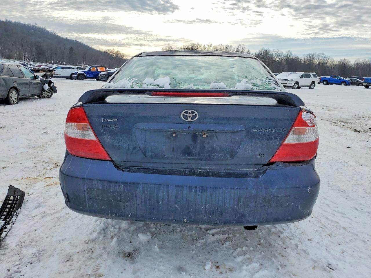 2004 TOYOTA CAMRY SE photo 6