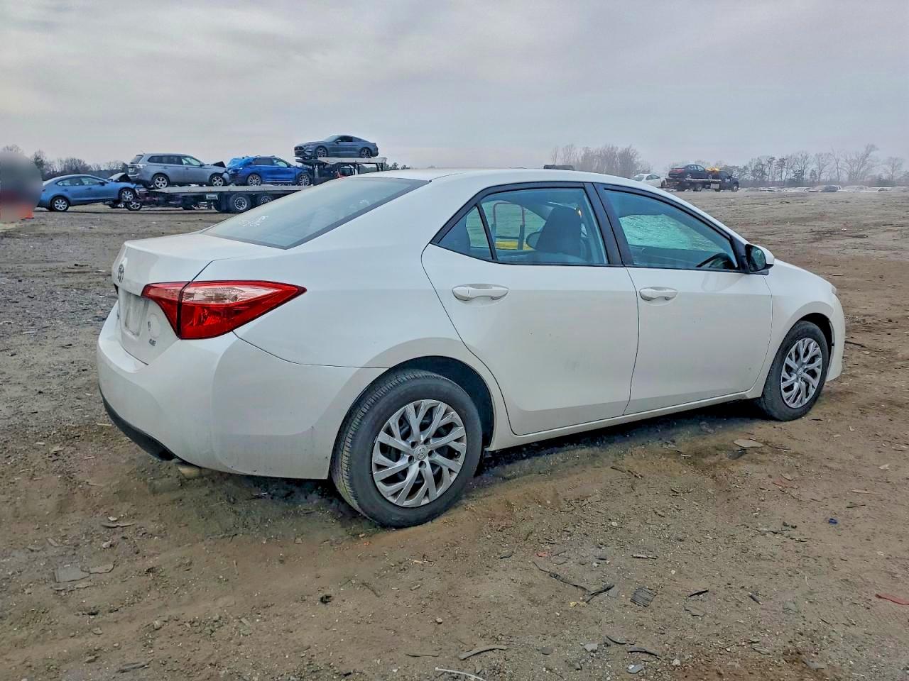 2019 TOYOTA COROLLA L photo 3