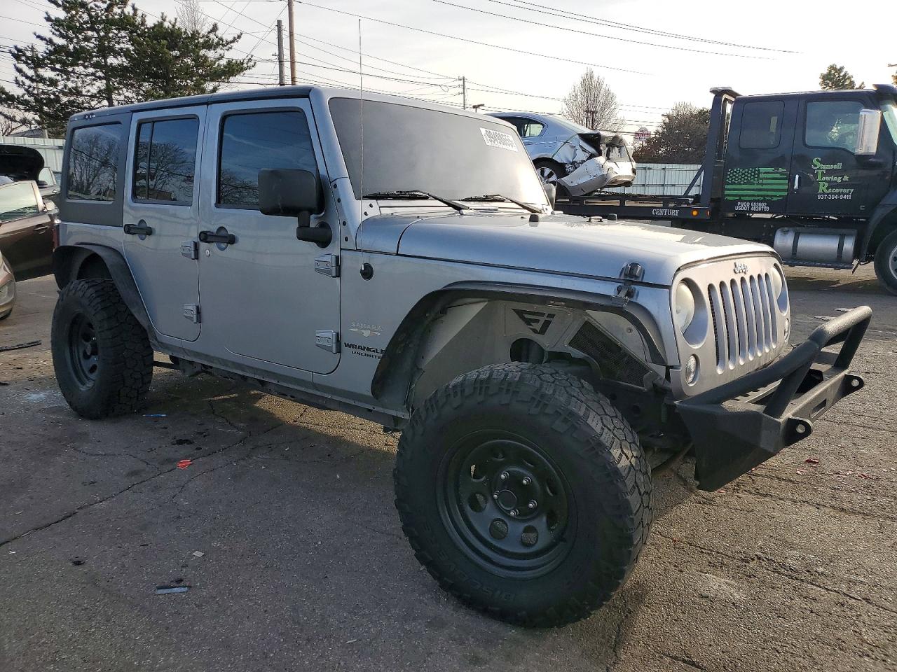 2014 JEEP WRANGLER UNLIMITED SAHARA photo 4