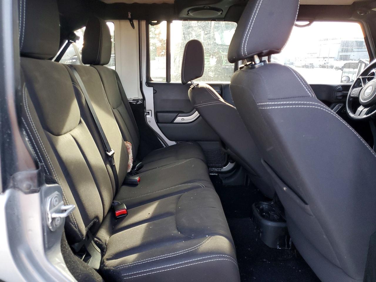 2014 JEEP WRANGLER UNLIMITED SAHARA photo 11