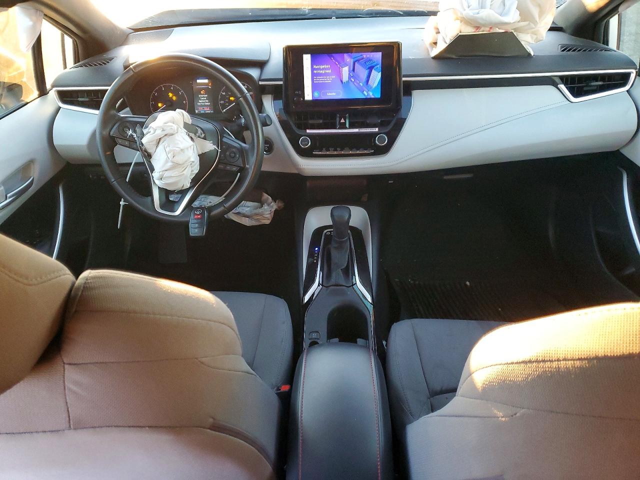 2024 TOYOTA COROLLA LE photo 8