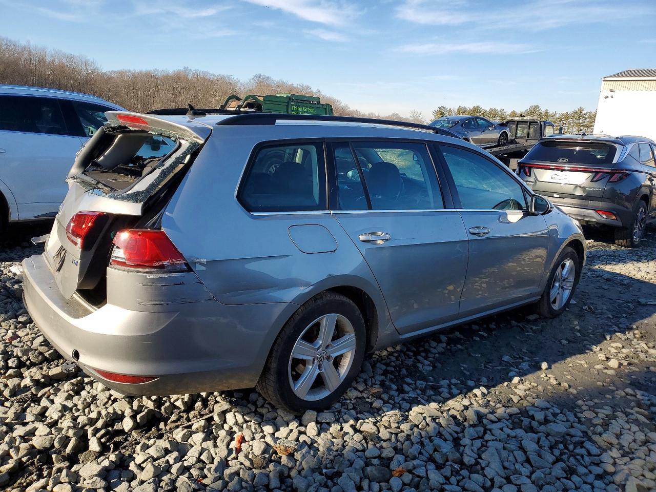 2015 VOLKSWAGEN GOLF SPORTWAGEN TDI S photo 3