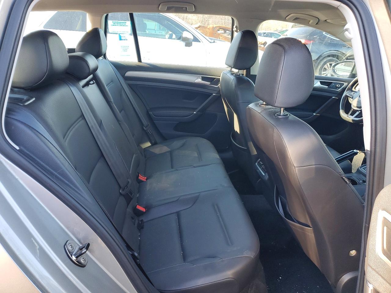 2015 VOLKSWAGEN GOLF SPORTWAGEN TDI S photo 10