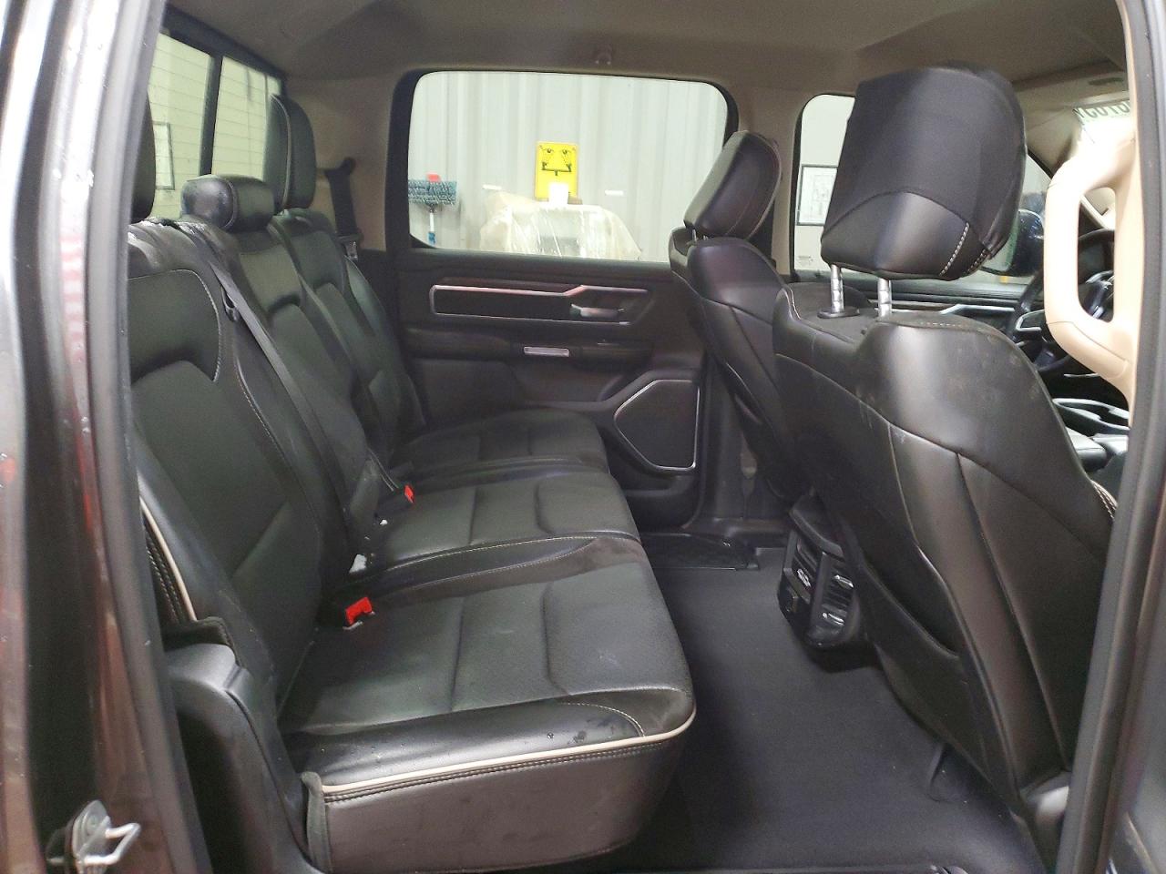 2019 RAM 1500 LARAMIE photo 10