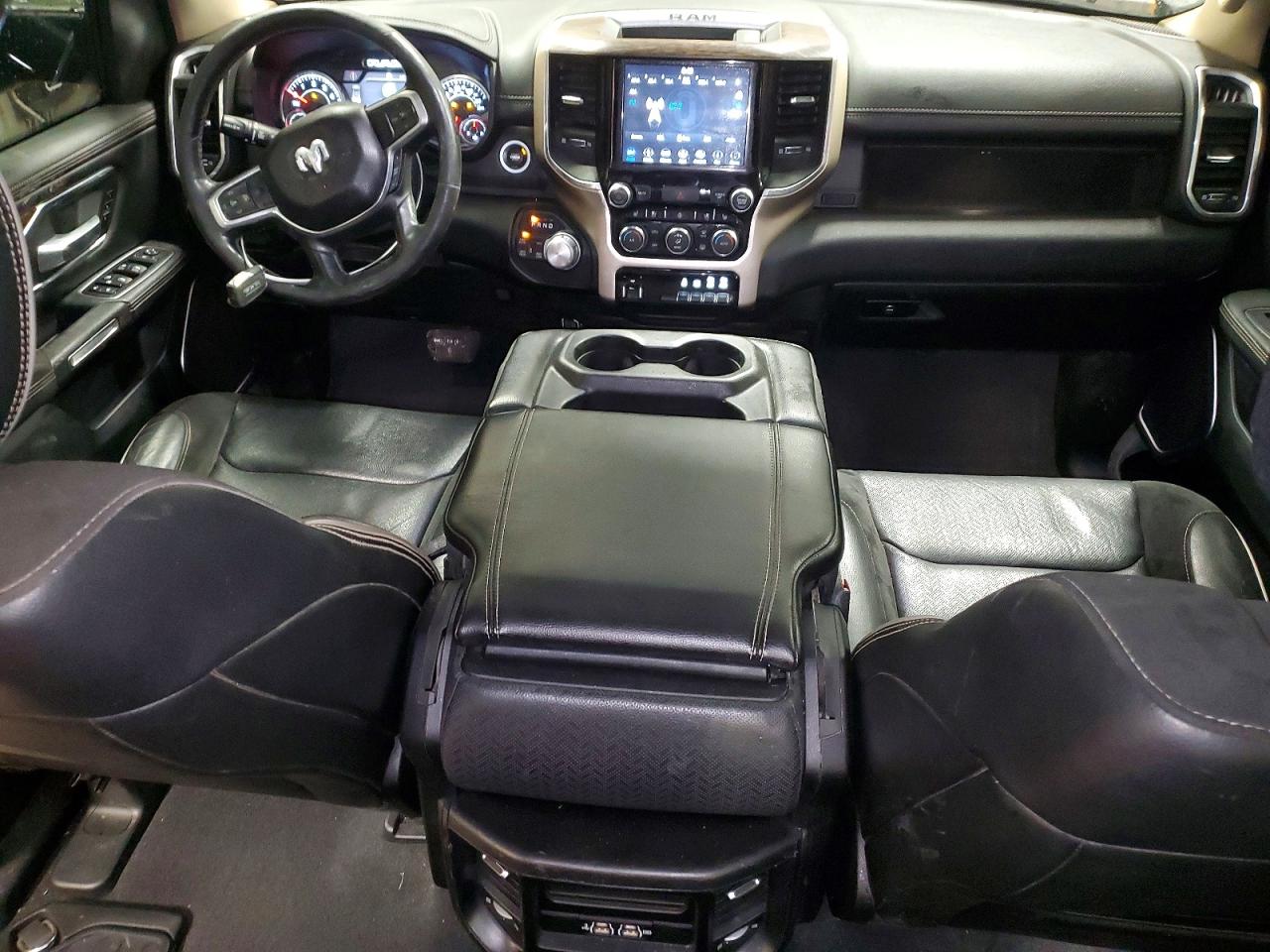 2019 RAM 1500 LARAMIE photo 8