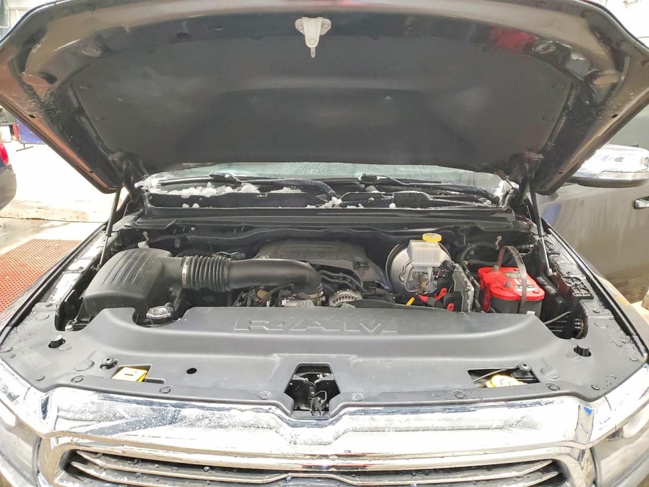 2019 RAM 1500 LARAMIE photo 11
