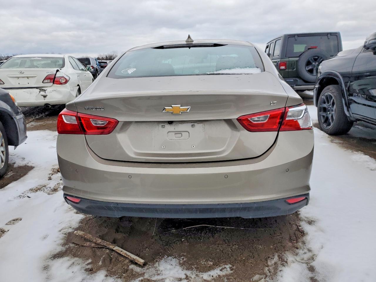 2024 CHEVROLET MALIBU LT photo 6