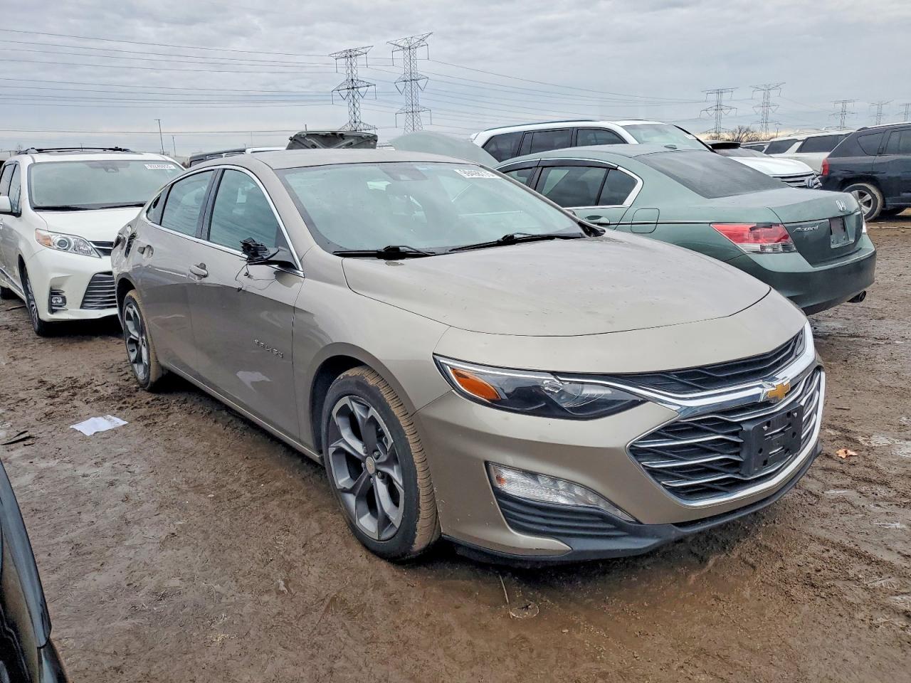 2024 CHEVROLET MALIBU LT photo 4