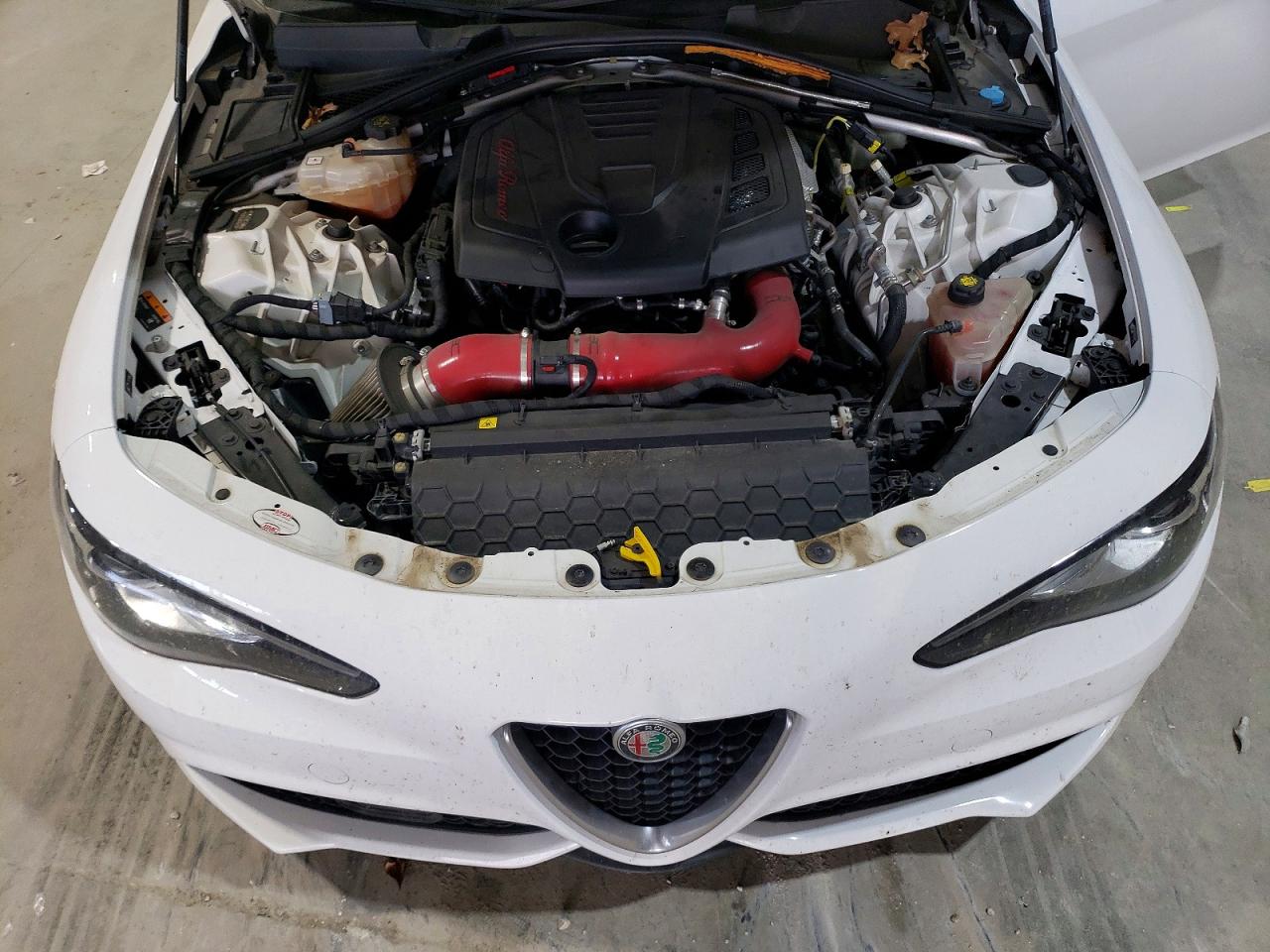 2017 ALFA ROMEO GIULIA TI photo 11