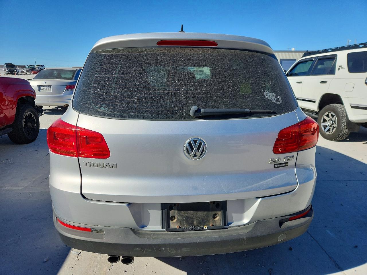 2013 VOLKSWAGEN TIGUAN S photo 6