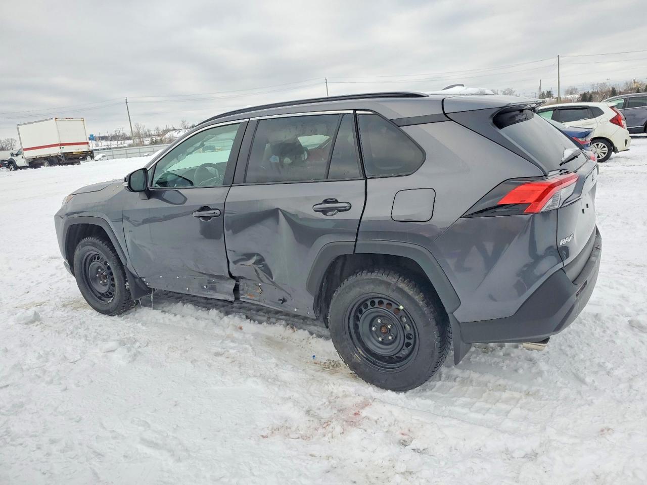 2024 TOYOTA RAV4 XLE photo 2