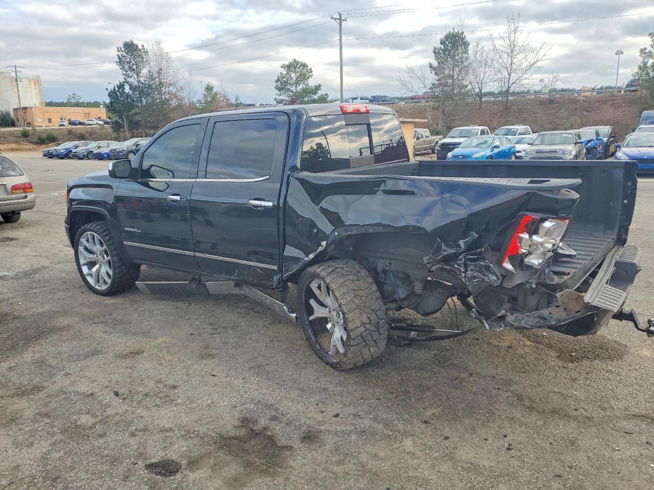2015 GMC SIERRA K1500 DENALI photo 2