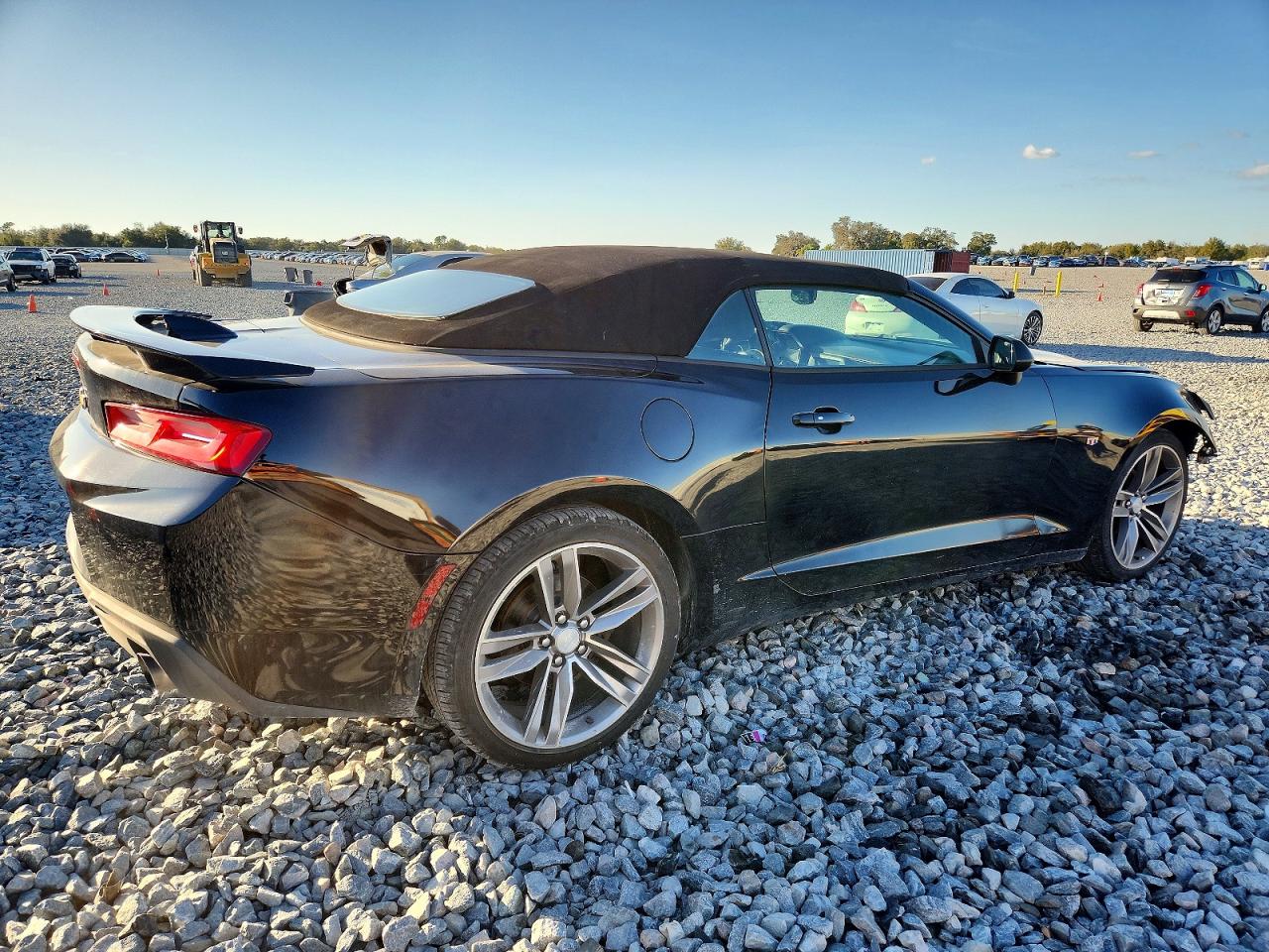 2017 CHEVROLET CAMARO LT photo 3