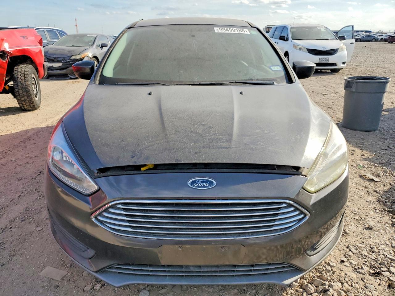 2018 FORD FOCUS SE photo 5