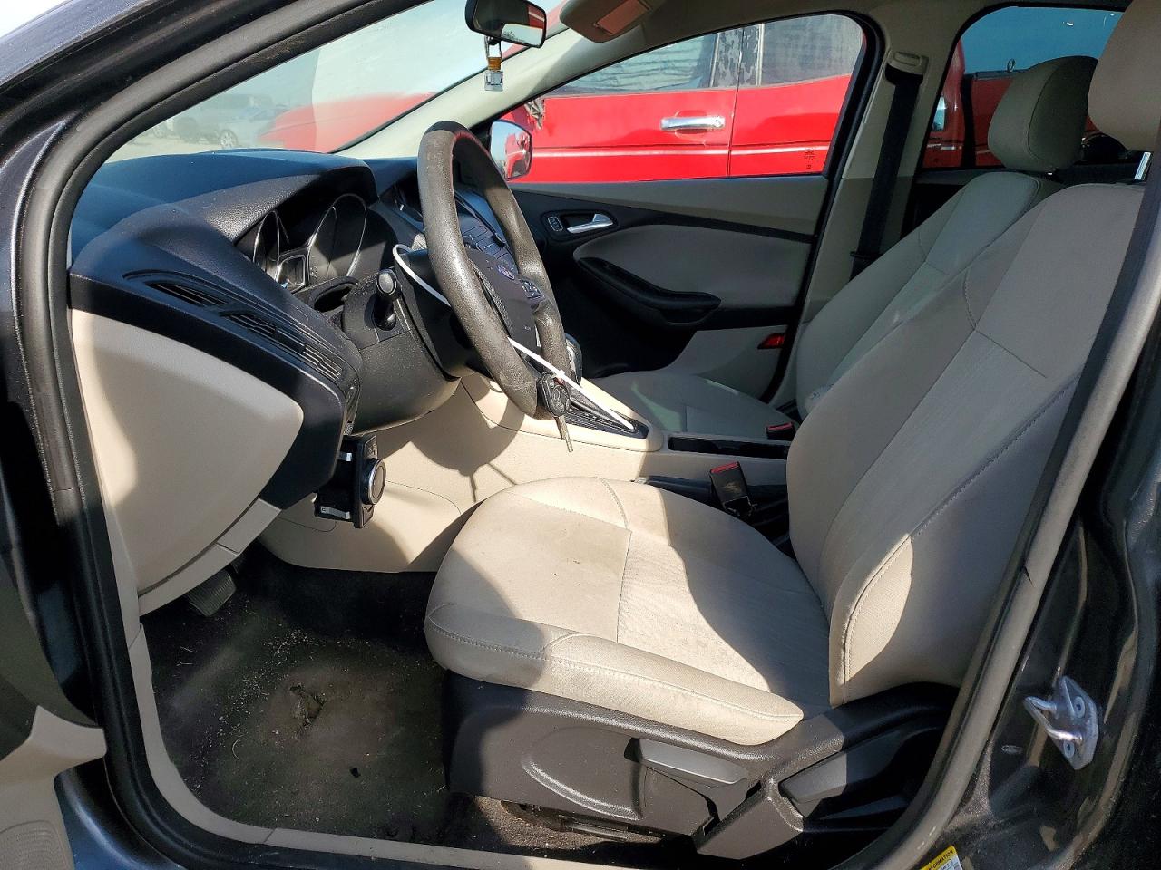 2018 FORD FOCUS SE photo 7