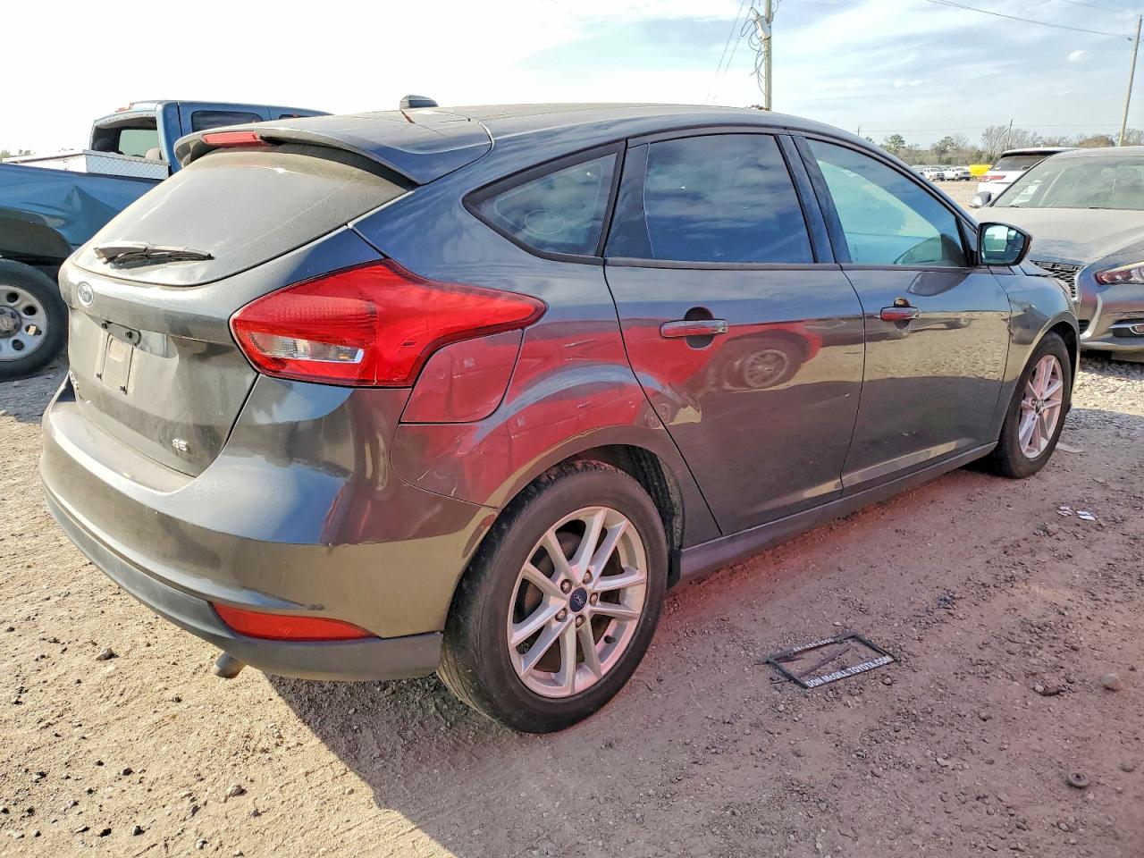 2018 FORD FOCUS SE photo 3