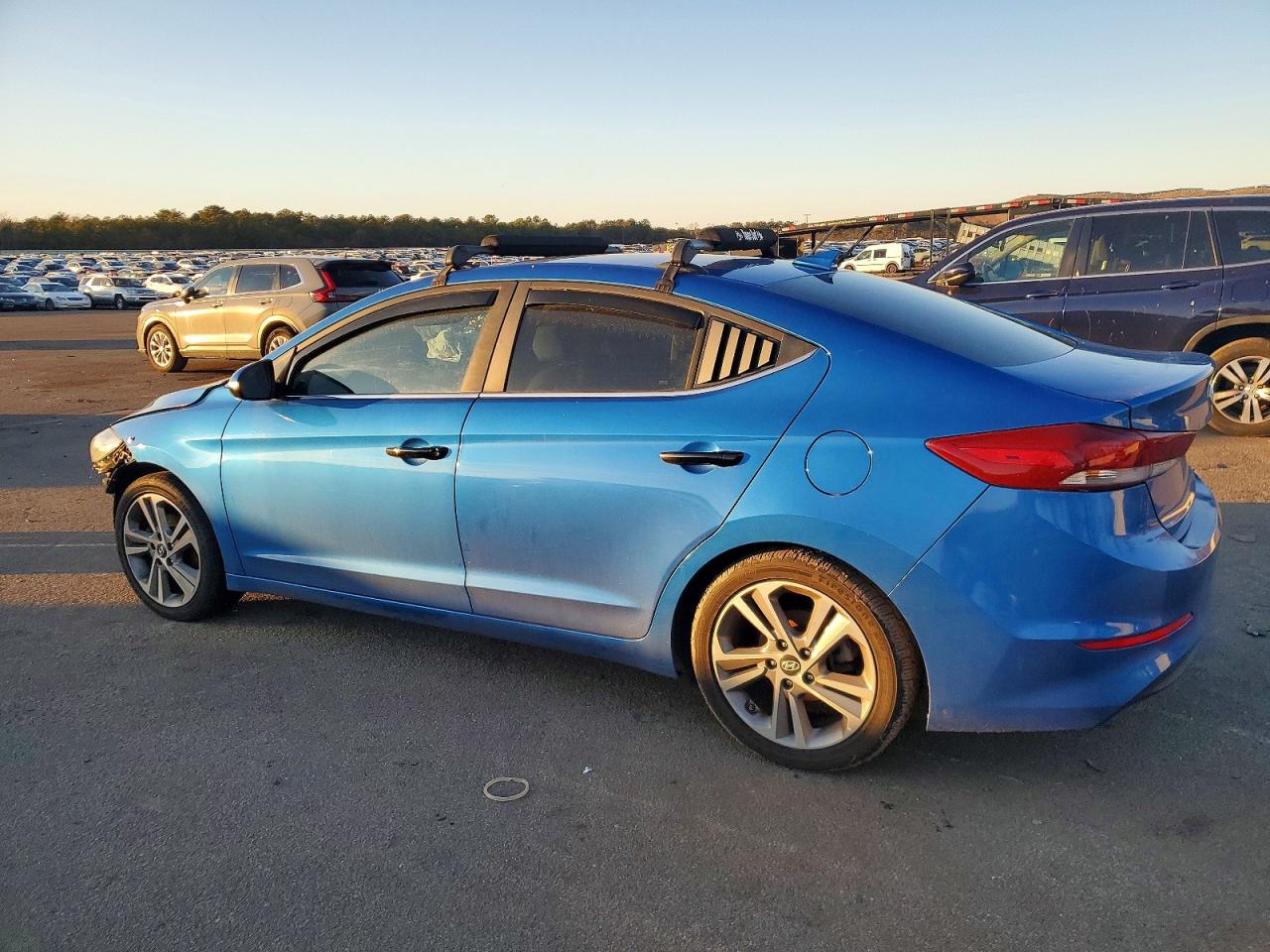 2017 HYUNDAI ELANTRA SE photo 3