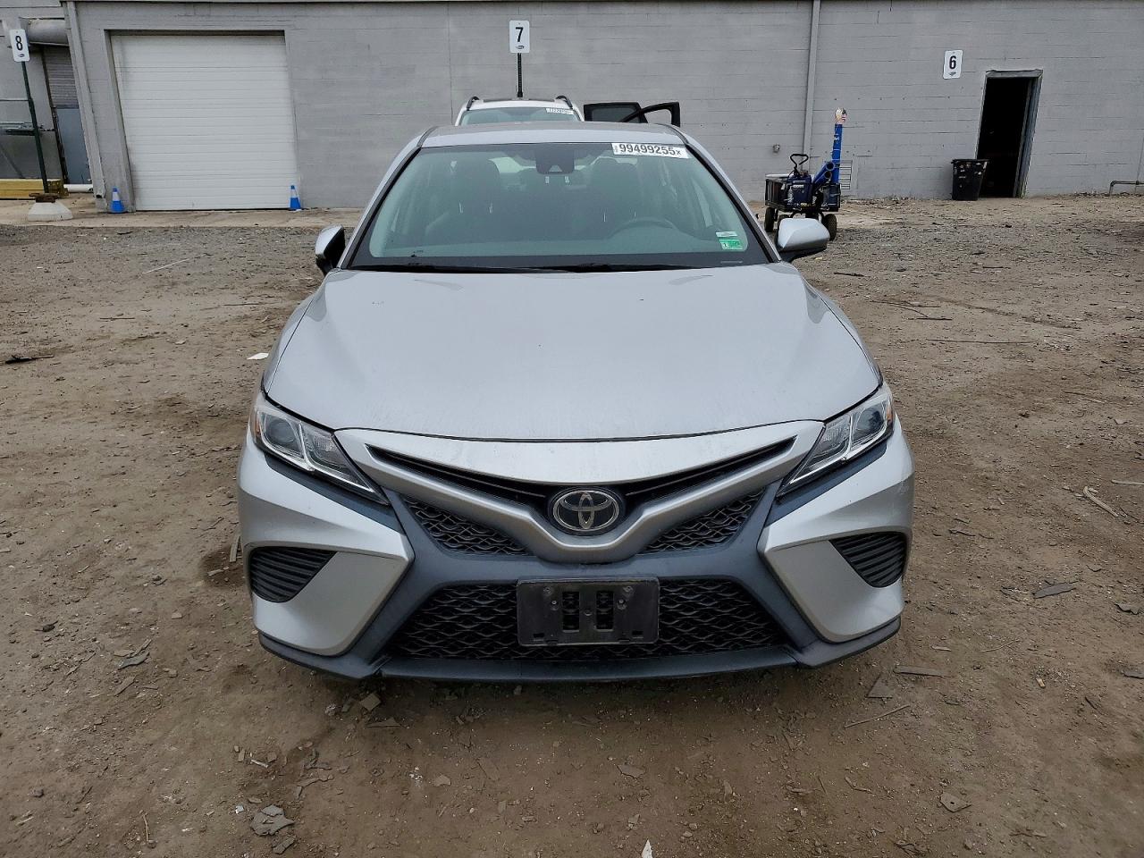 2019 TOYOTA CAMRY L photo 5