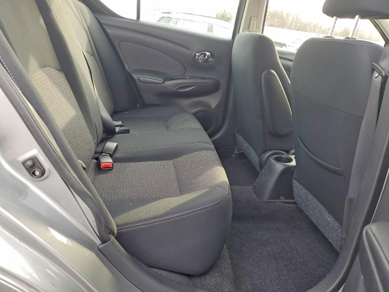 2014 NISSAN VERSA S photo 10