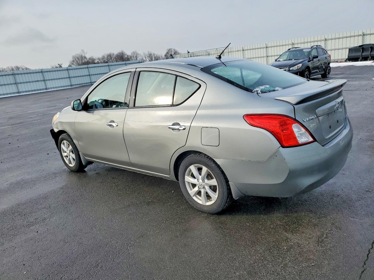2014 NISSAN VERSA S photo 2