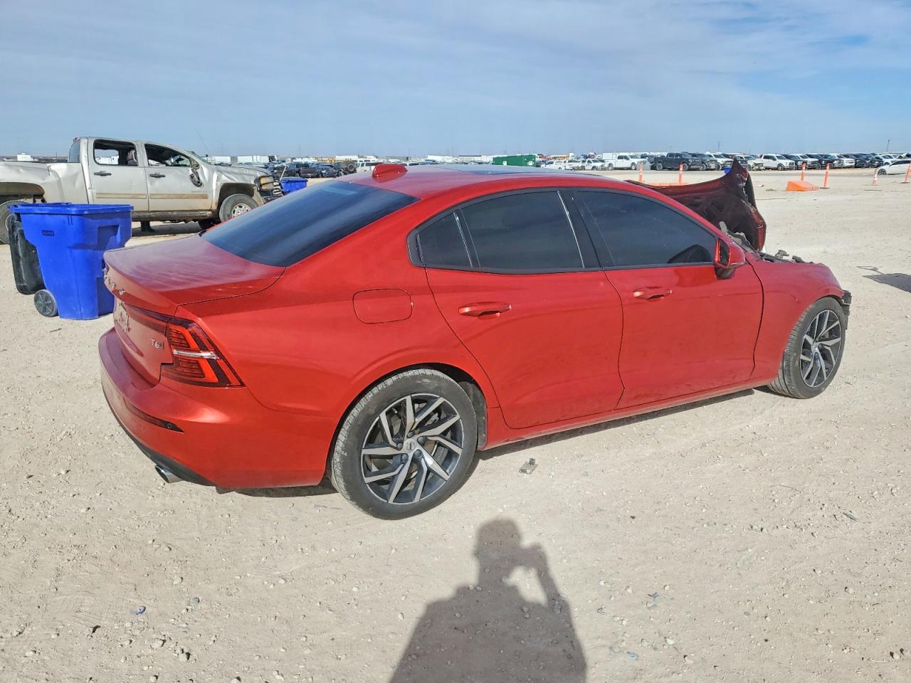 2019 VOLVO S60 T6 MOMENTUM photo 3