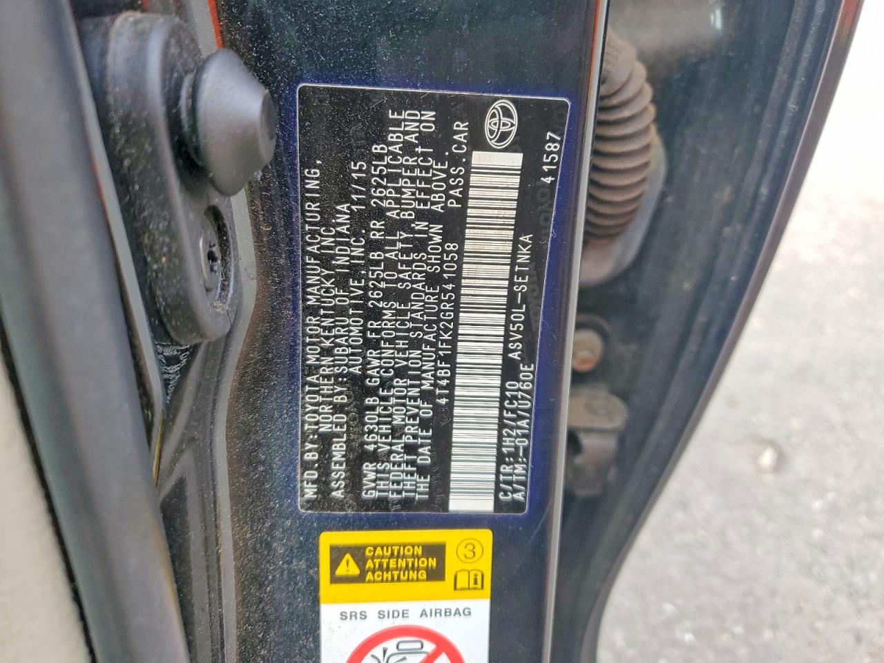 2016 TOYOTA CAMRY LE photo 12