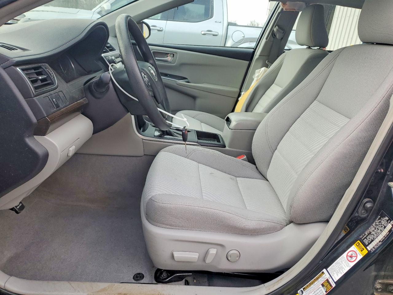 2016 TOYOTA CAMRY LE photo 7
