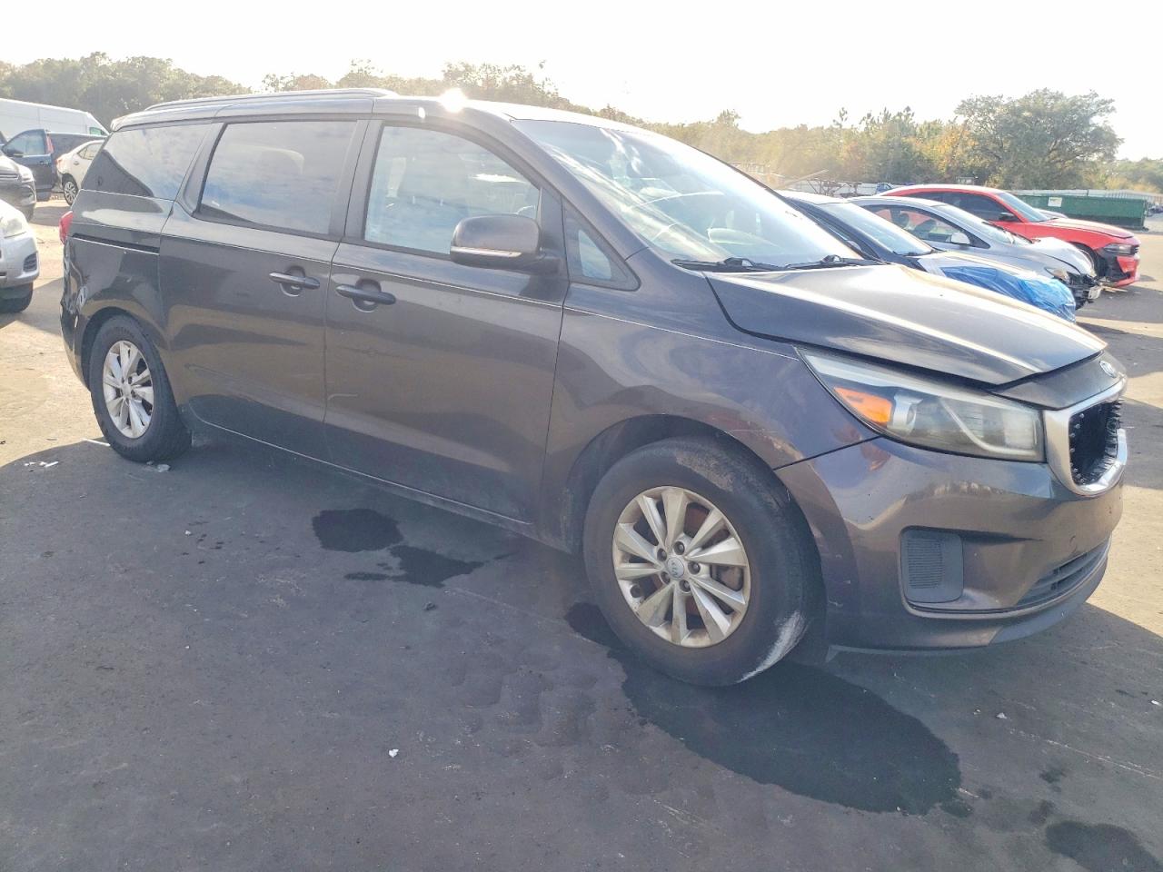2016 KIA SEDONA LX photo 4