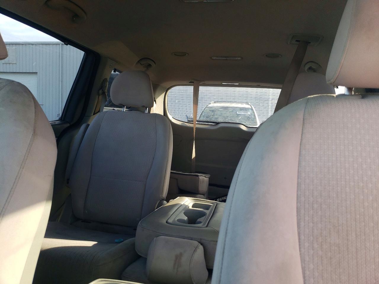 2016 KIA SEDONA LX photo 10