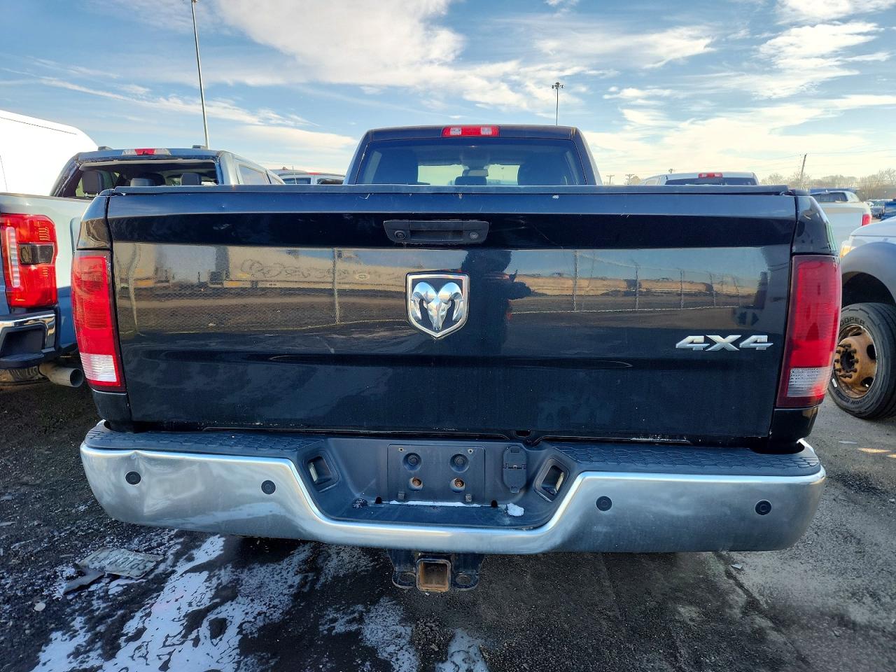 2017 RAM 2500 ST photo 6