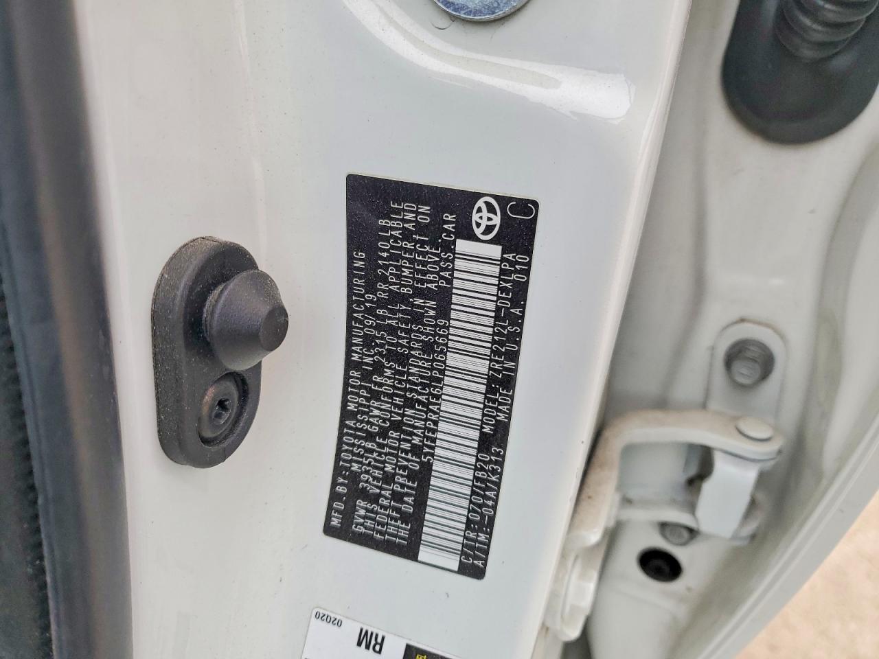 2020 TOYOTA COROLLA LE photo 12