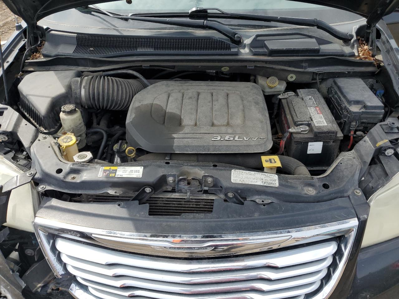 2013 CHRYSLER TOWN & COUNTRY TOURING photo 12